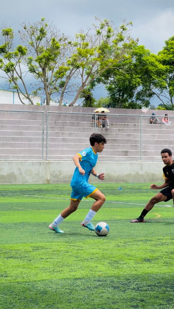 Ederson Nader Donis de León